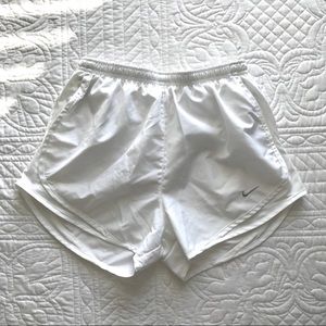 Nike women’s tempo running shorts